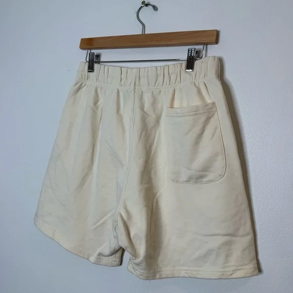Essentials Fear of God Sweatshorts size large - Picture 7 of 8